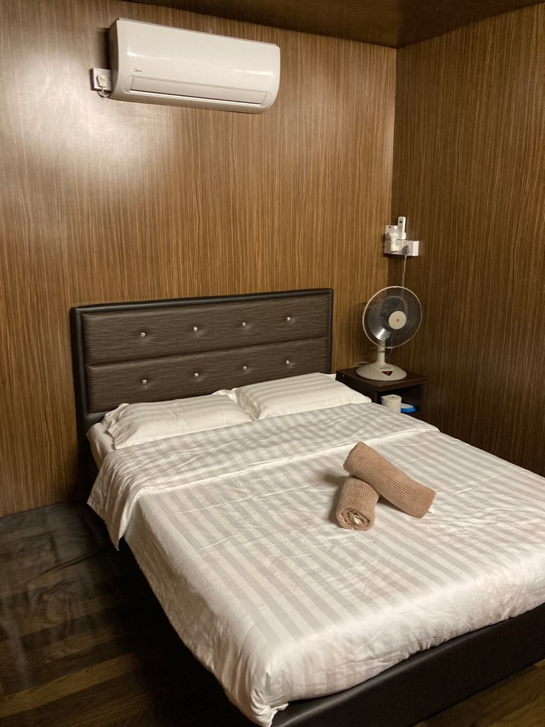 Pulau Sebatik 度假屋的空调房间