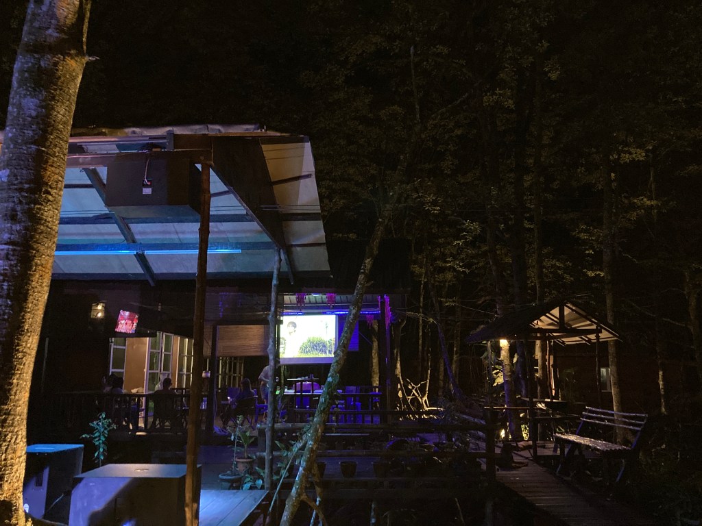 Pulau Sebatik 度假屋的唱歌厅